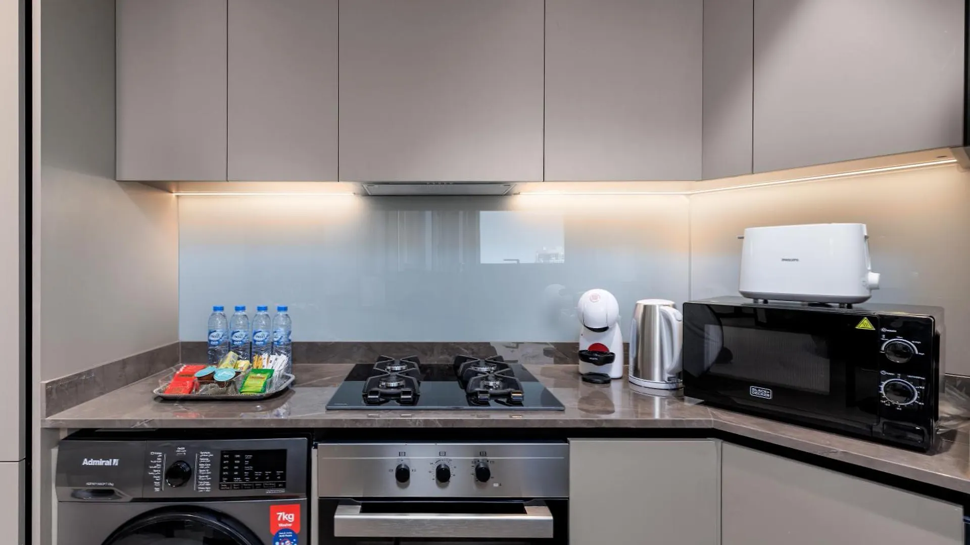 Waves Holiday Homes - 15 Northside, Tower 1, Two Bedroom Dubái