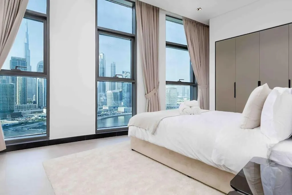 Waves Holiday Homes - 15 Northside, Tower 1, Two Bedroom Dubái Apartamento