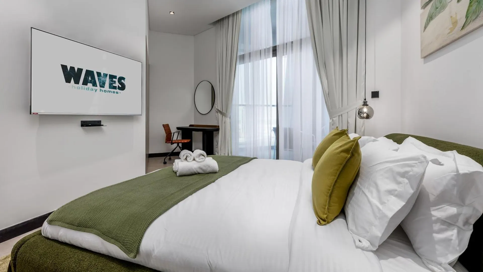 Waves Holiday Homes - 15 Northside, Tower 1, Two Bedroom Dubái Apartamento